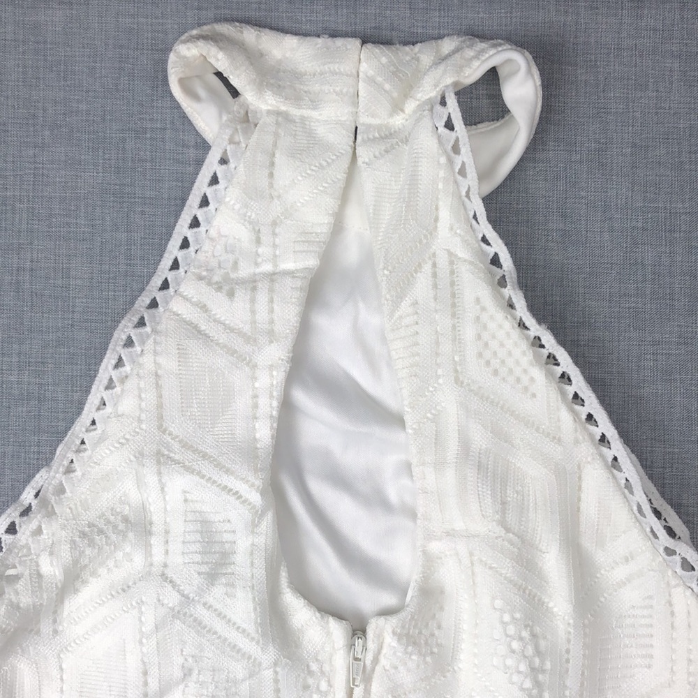 City Studio White Crochet Halter Dress Junior Size 3, 5, 13 Homecoming Prom - Picture 6 of 6